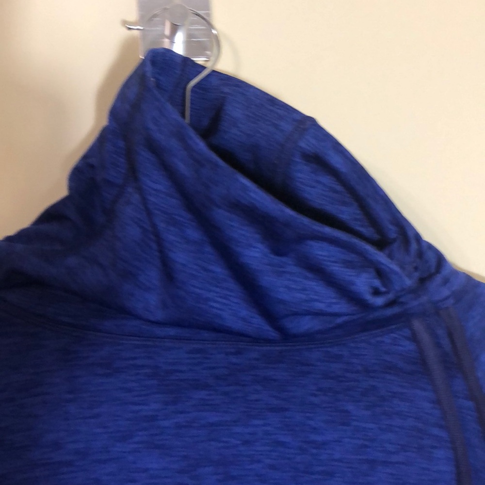 Eddie Bauer sweatshirt